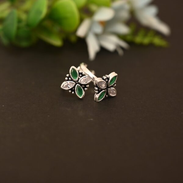 Petal Cluster Toe Ring ? Green & White
